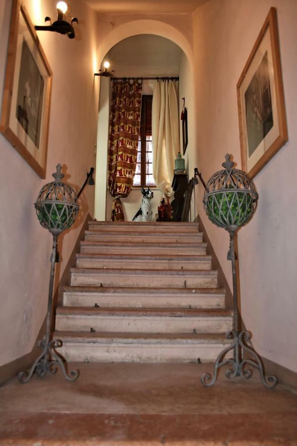 L'Ape Regina Apartment แฟร์รารา ภายนอก รูปภาพ