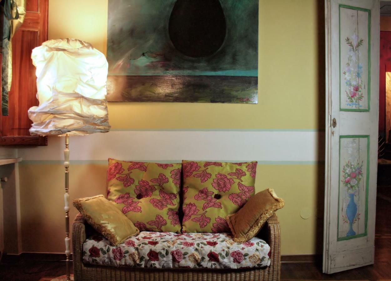 L'Ape Regina Apartment แฟร์รารา ภายนอก รูปภาพ
